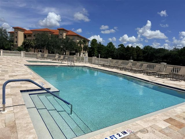 7702 LAKE VISTA COURT 303, Lakewood Ranch, FL 34202
