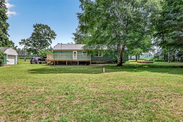 2423 S 40th Avenue, Shelby, MI 49455