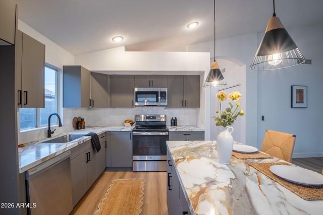 626 W CATCLAW Street, Gilbert, AZ 85233