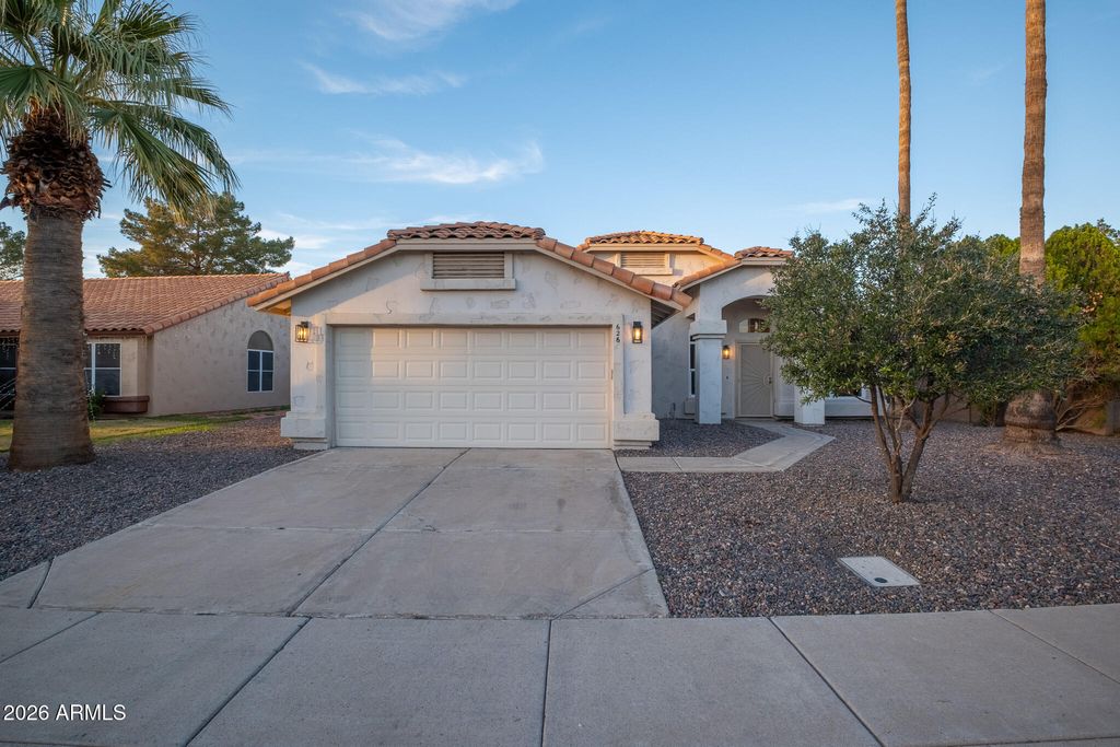 626 W CATCLAW Street, Gilbert, AZ 85233 — photo 2