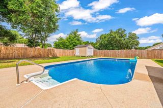 6641 Greenwell St, Pensacola, FL 32526