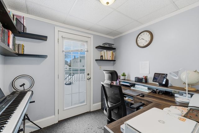 10 Aberdeen St, Fall River, MA 02721