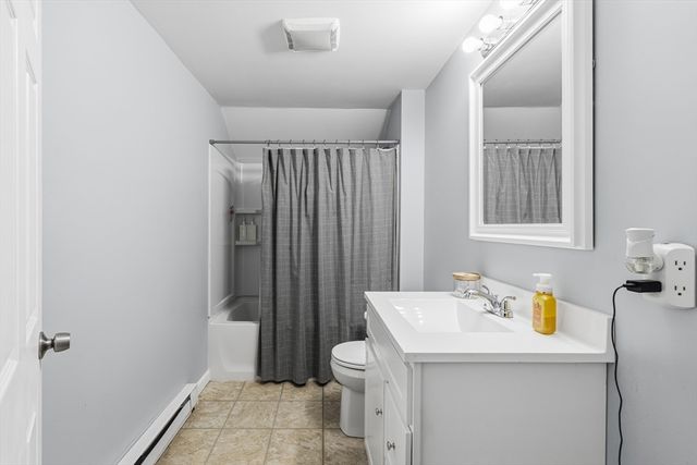 10 Aberdeen St, Fall River, MA 02721