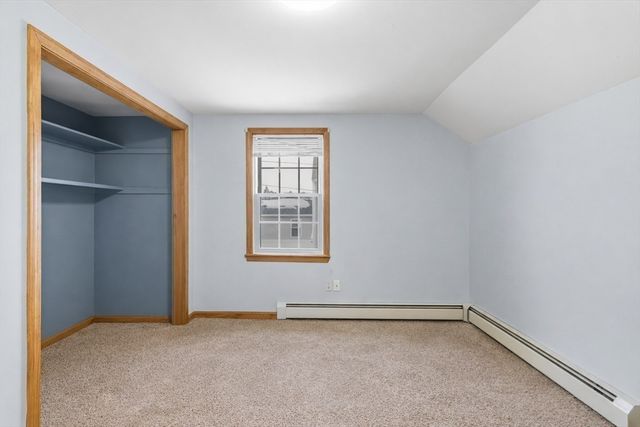 10 Aberdeen St, Fall River, MA 02721