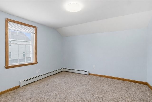 10 Aberdeen St, Fall River, MA 02721