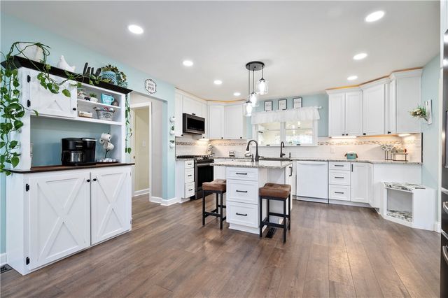 1217 Old Leechburg Road, Plum Boro, PA 15239