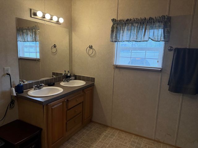 2384 McWhorter Road, London, KY 40741