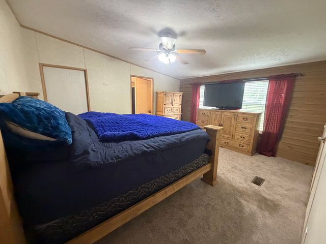 2384 McWhorter Road, London, KY 40741