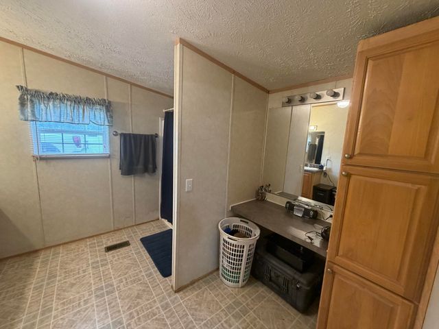 2384 McWhorter Road, London, KY 40741