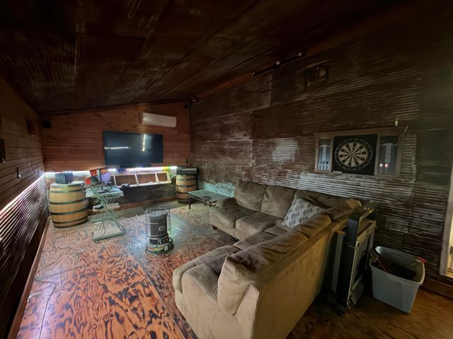 2384 McWhorter Road, London, KY 40741