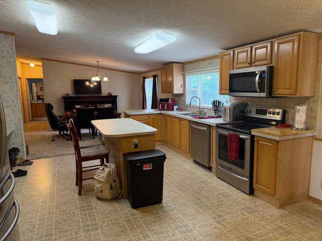 2384 McWhorter Road, London, KY 40741