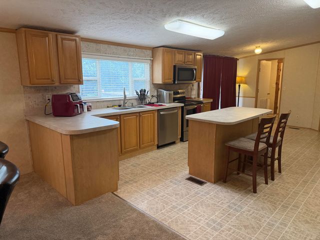 2384 McWhorter Road, London, KY 40741