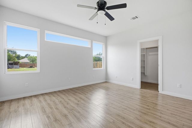 103 Waianae CT, Bastrop, TX 78602