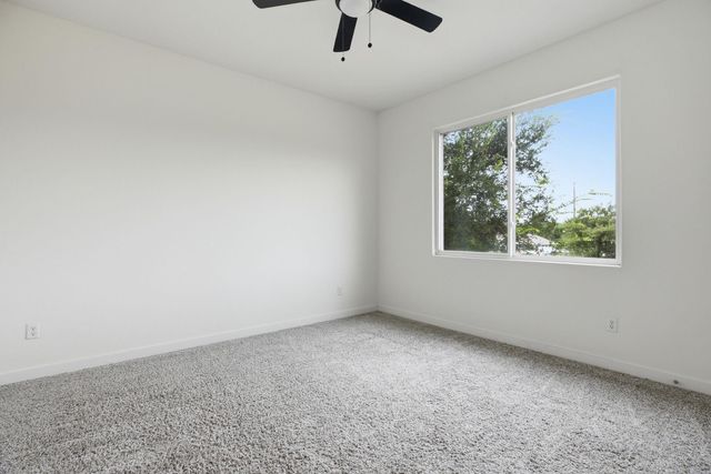 103 Waianae CT, Bastrop, TX 78602