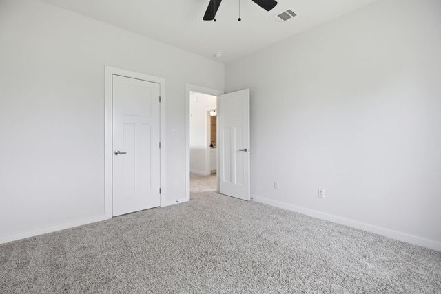 103 Waianae CT, Bastrop, TX 78602