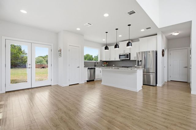 103 Waianae CT, Bastrop, TX 78602