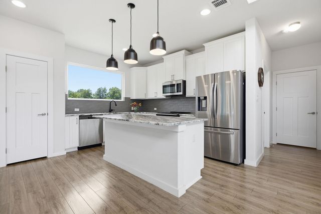 103 Waianae CT, Bastrop, TX 78602