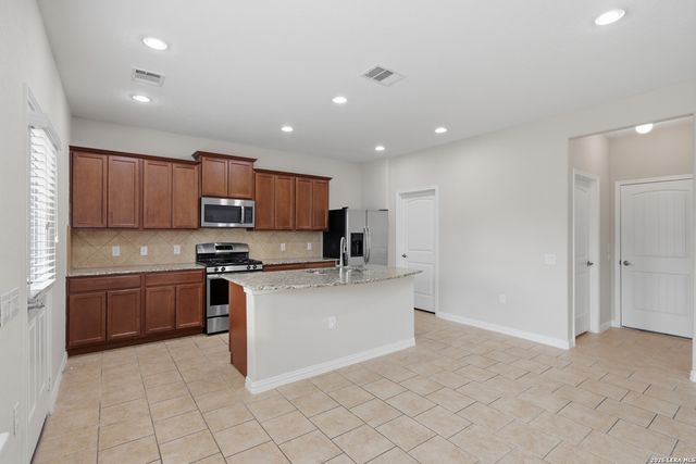 11538 Pelican Pass, San Antonio, TX 78211