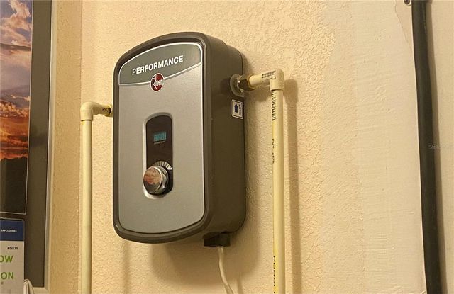 3845 S LAKE DRIVE 191, Tampa, FL 33614