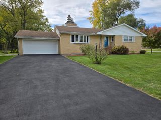 7605 W 86th Avenue, Crown Point, IN 46307