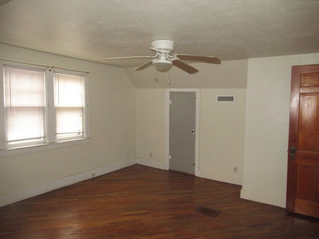 15636 N Squire Lane, Mt Vernon, IL 62864