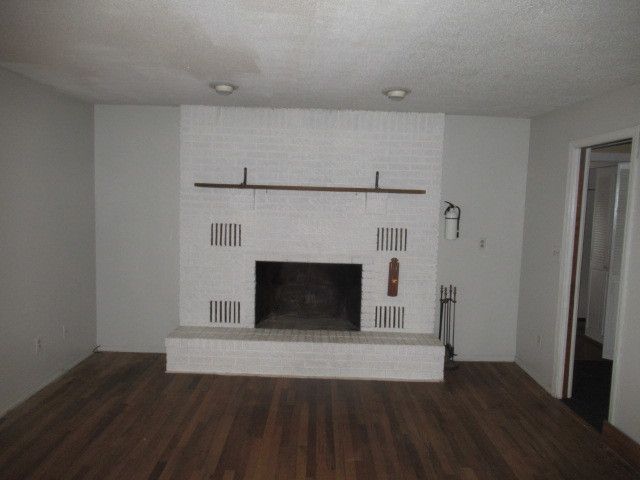 15636 N Squire Lane, Mt Vernon, IL 62864