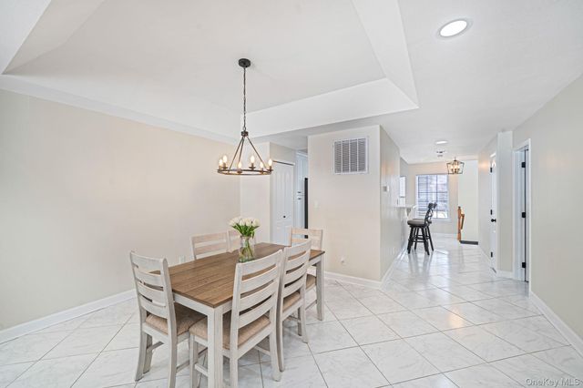 3 Windwatch Drive, Hauppauge, NY 11788