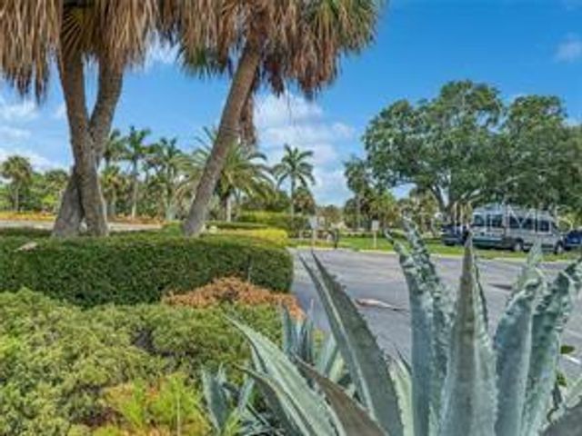 1515 PINELLAS BAYWAY S 40, St Petersburg, FL 33715