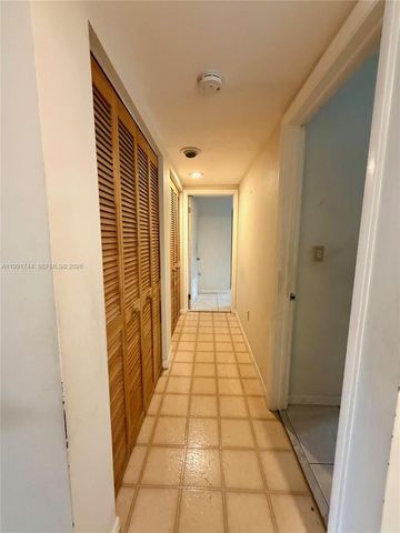 2930 SW 106th Ave, Miami, FL 33165