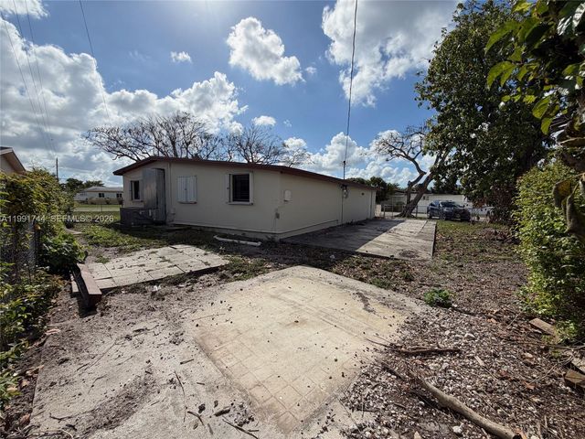 2930 SW 106th Ave, Miami, FL 33165