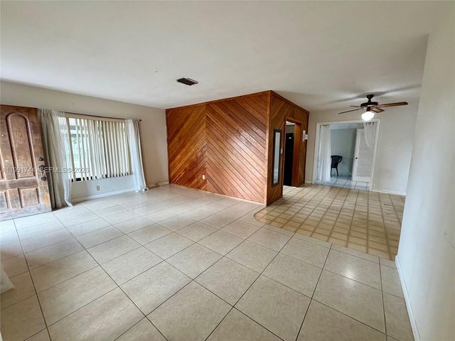 2930 SW 106th Ave, Miami, FL 33165