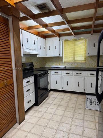 2930 SW 106th Ave, Miami, FL 33165