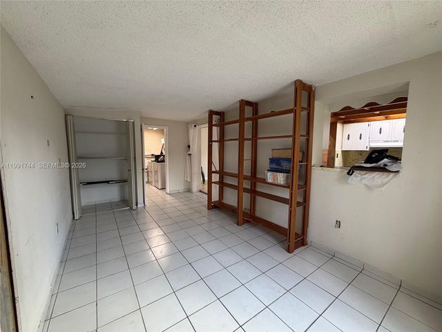 2930 SW 106th Ave, Miami, FL 33165