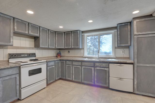 5492 Highway 227, Trail, OR 97541