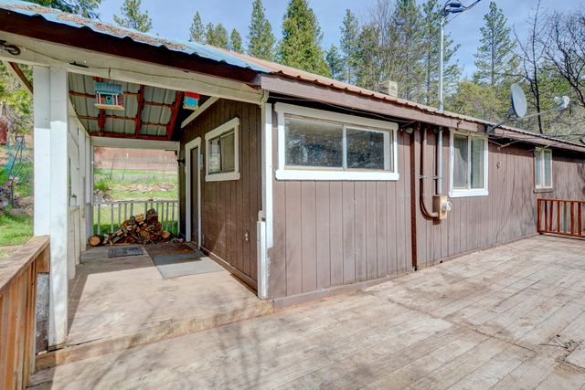 5492 Highway 227, Trail, OR 97541