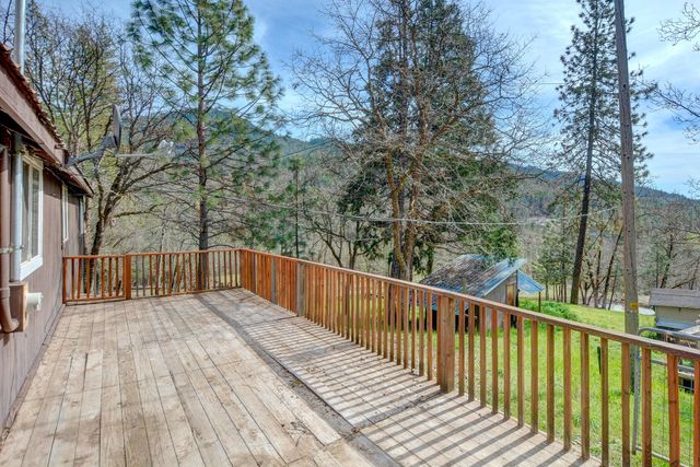 5492 Highway 227, Trail, OR 97541