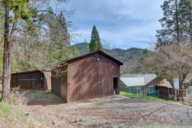5492 Highway 227, Trail, OR 97541
