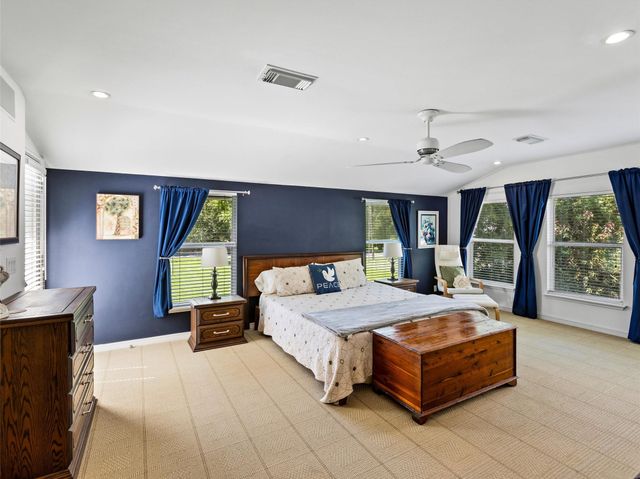 432 Glen Cove Street, Kemah, TX 77565