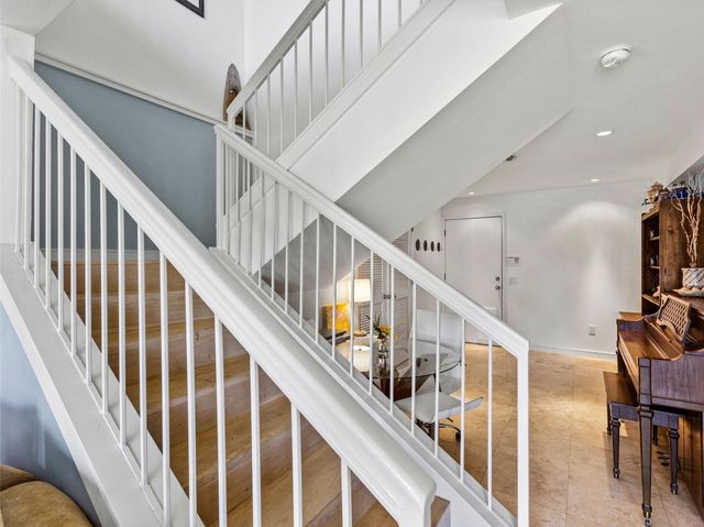 432 Glen Cove Street, Kemah, TX 77565