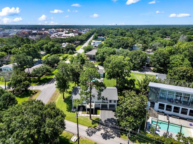 432 Glen Cove Street, Kemah, TX 77565