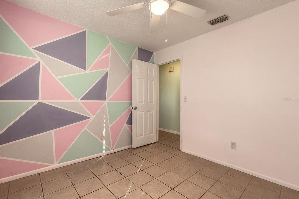 Image 18 of property listing at 1210 MELLISA DRIVE, Port Orange, FL 32129