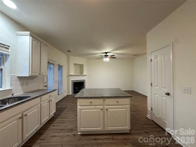 10968 Princeton Village Drive, Charlotte, NC 28277