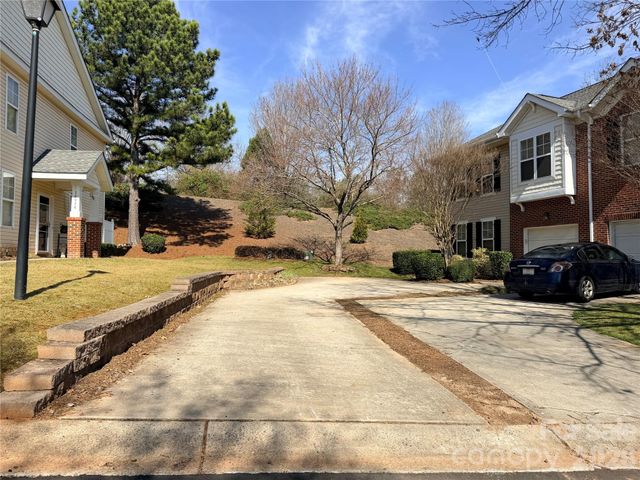 10968 Princeton Village Drive, Charlotte, NC 28277