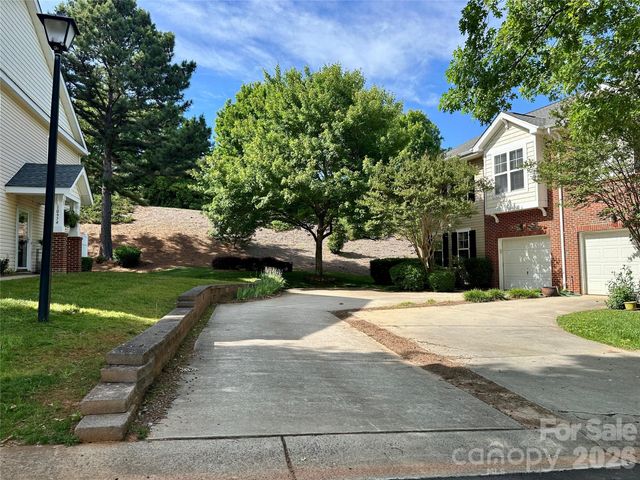 10968 Princeton Village Drive, Charlotte, NC 28277