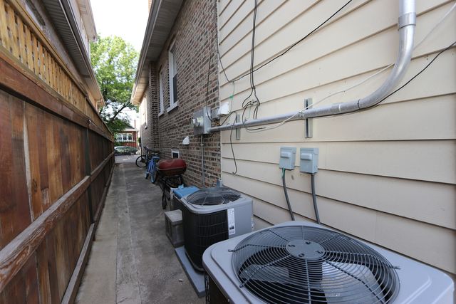 4617 W Montana Street, Chicago, IL 60639