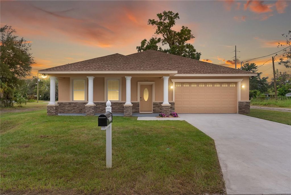 701 E DR MARTIN LUTHER KING JR BOULEVARD, Plant City, FL 33563