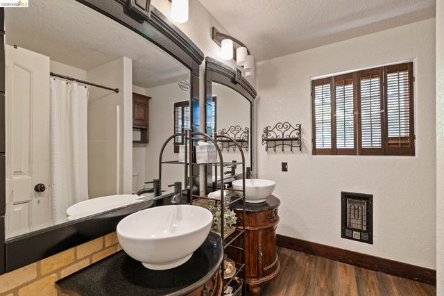 19824 Pine Mountain Dr, Groveland, CA 95321