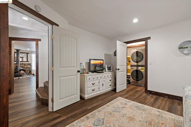 19824 Pine Mountain Dr, Groveland, CA 95321