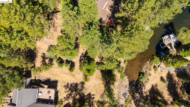 19824 Pine Mountain Dr, Groveland, CA 95321