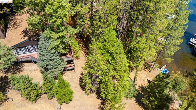 19824 Pine Mountain Dr, Groveland, CA 95321